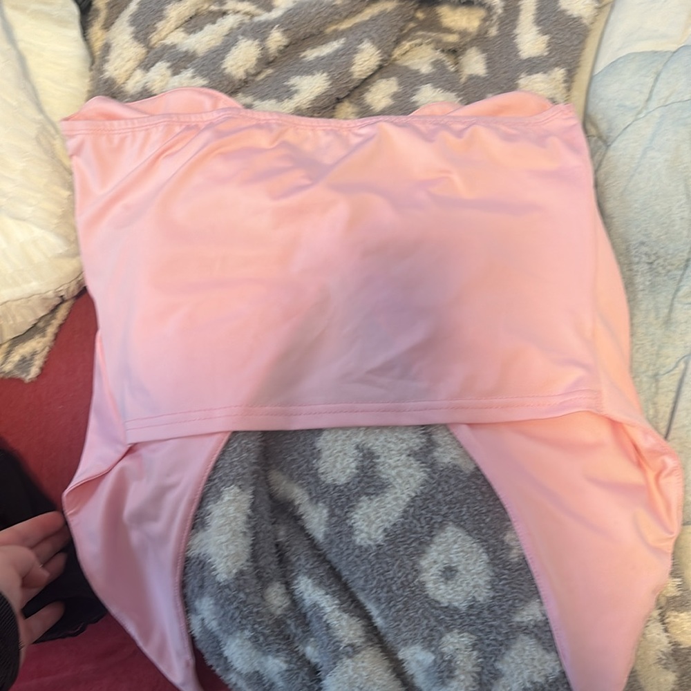 PINK STRAPLESS TOP - Picture 2 of 2